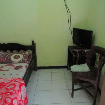 Penginapan Melati Sarangan Exterior photo